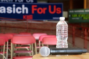 Kasich Town Hall 2/7 in Concord, NH. Photo by Matt Waskiewicz